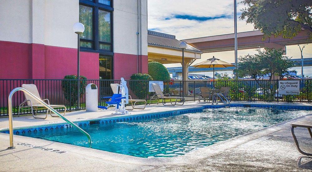 Comfort Inn Dallas North Love Field Airport Экстерьер фото