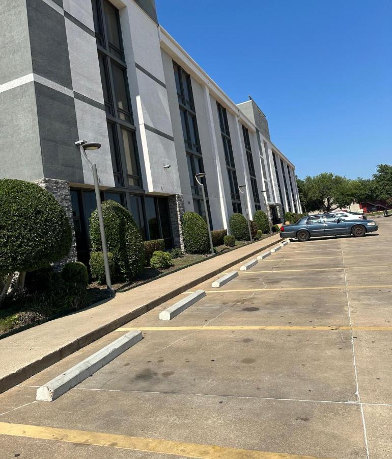 Comfort Inn Dallas North Love Field Airport Экстерьер фото
