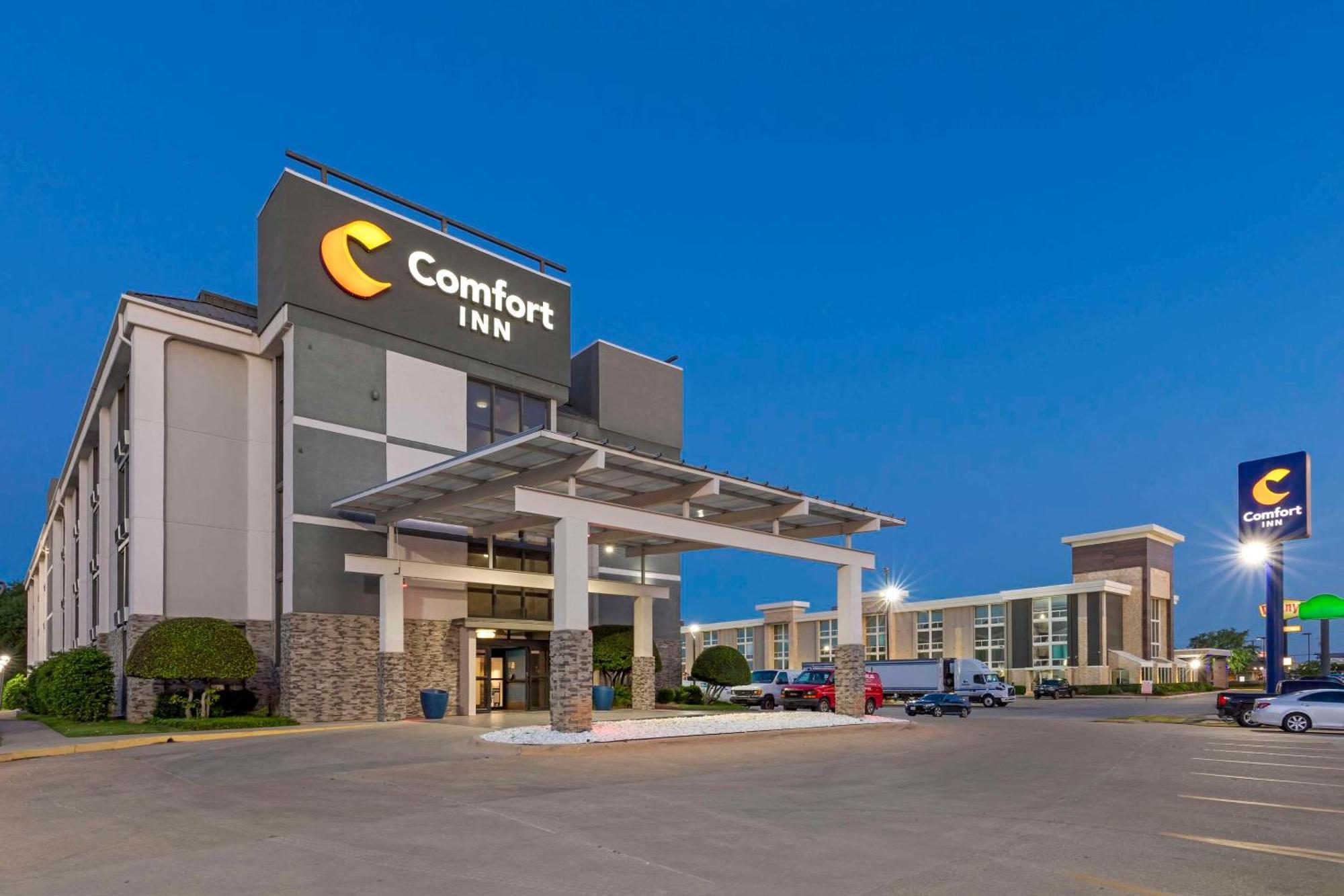Comfort Inn Dallas North Love Field Airport Экстерьер фото