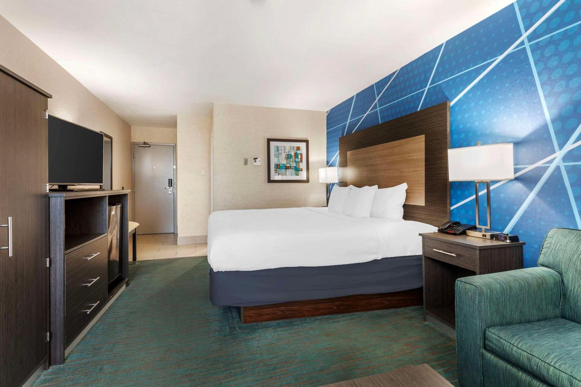 Comfort Inn Dallas North Love Field Airport Экстерьер фото