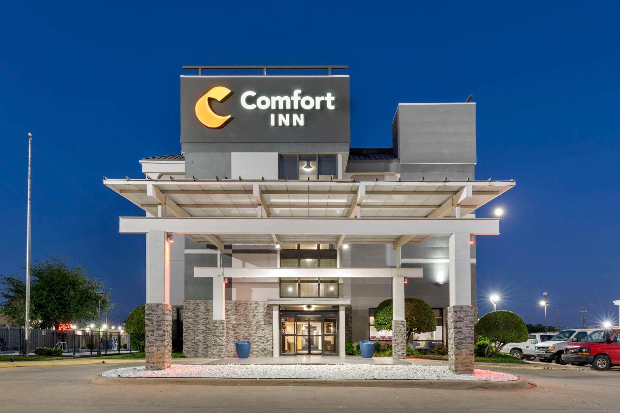 Comfort Inn Dallas North Love Field Airport Экстерьер фото