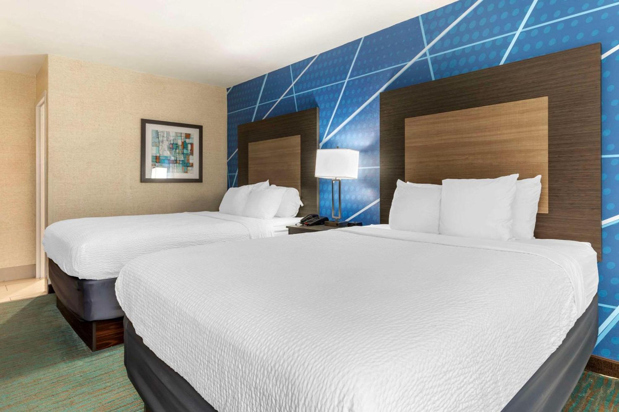 Comfort Inn Dallas North Love Field Airport Экстерьер фото